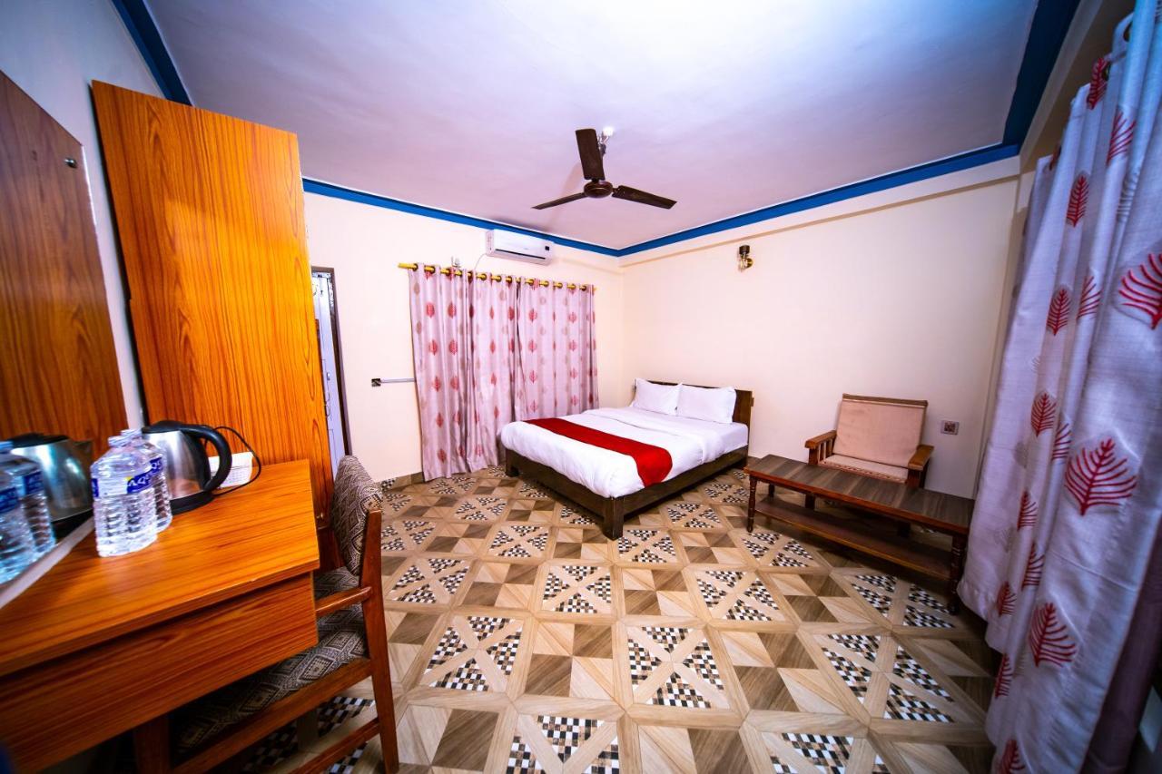 Dharma Backpackers Hostel Pokhara Exterior photo